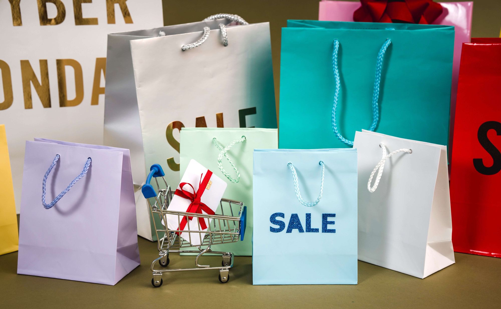 40 quick tips for boosting seasonal sales in retail (updated for 2021)